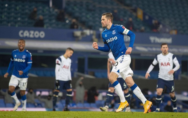 前表现出色 前表现出色