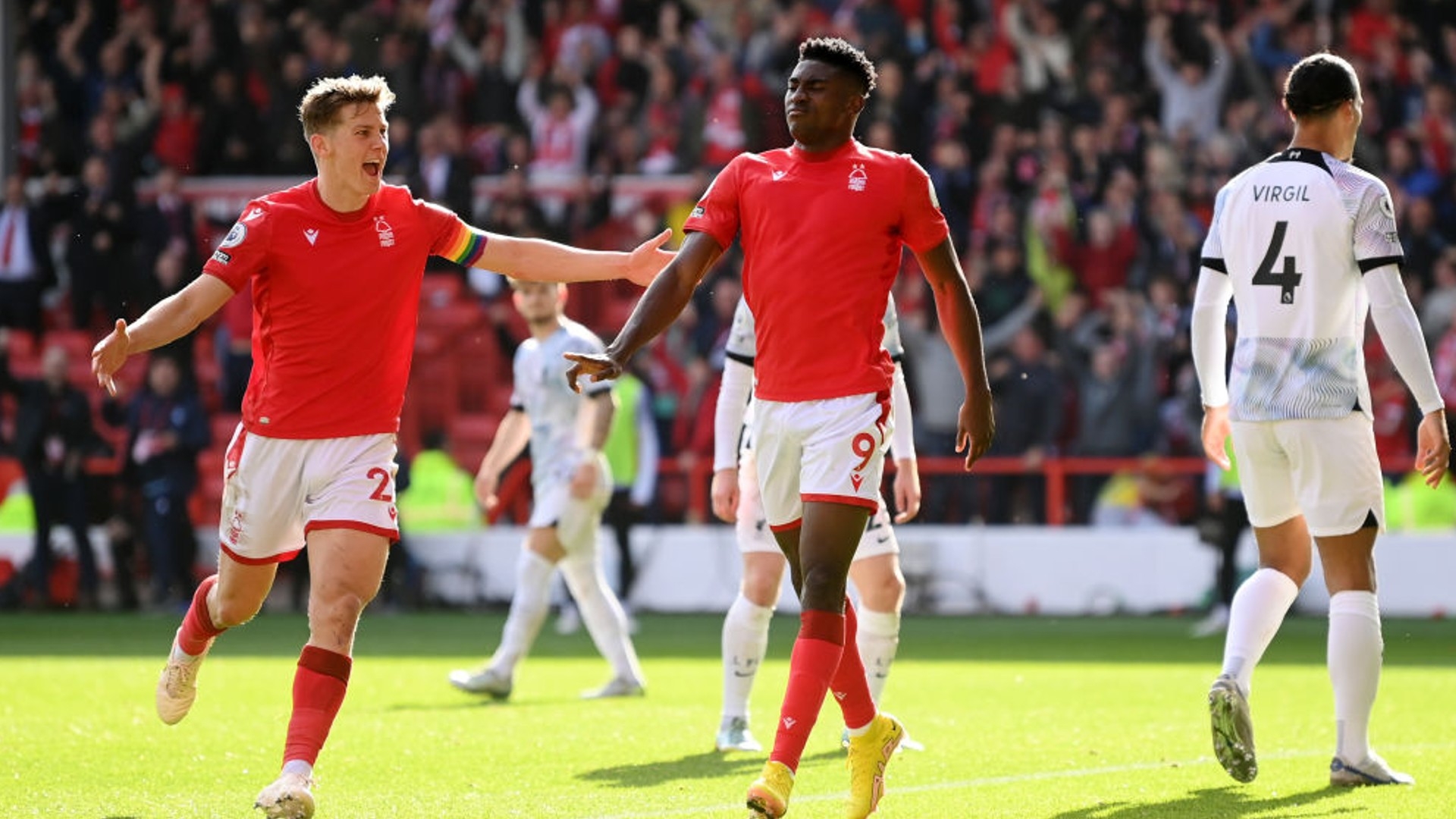 背后故事 背后故事